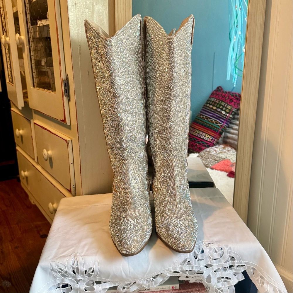 ✨Rhinestone Cowgirl Boots – Size 10 – Worn Once on a Night to Remember✨ - Picture 8 of 8